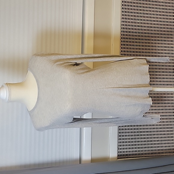 French Connection Tops - FRENCH CONNECTION sx Small long sleeve gray ribbed top